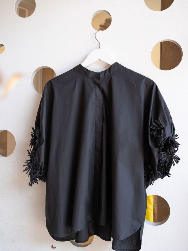 Camisa detalle floral