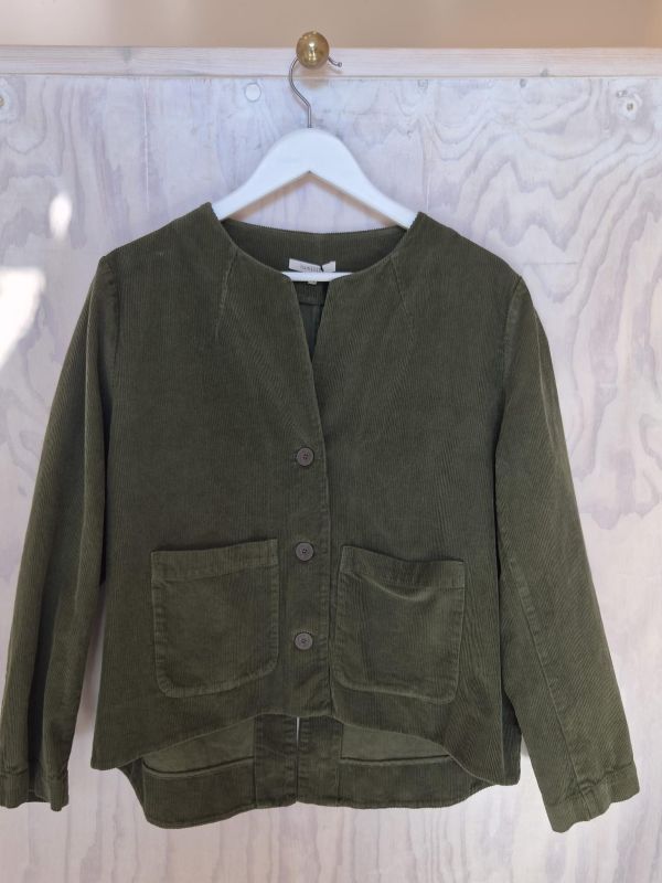 Chaqueta pana verde